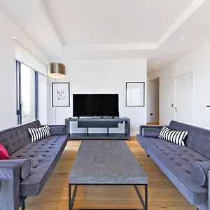  Apartment Amazing Flat In A New Modern Building