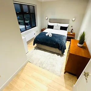  Apartment Luxury Flats, Convenient For Tourists