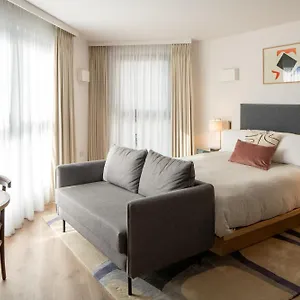 4* מלון Rockwell East-tower Bridge